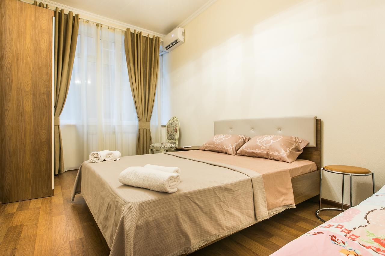 Sweet Home Vip 5 At Freedom Square Тбилиси Экстерьер фото