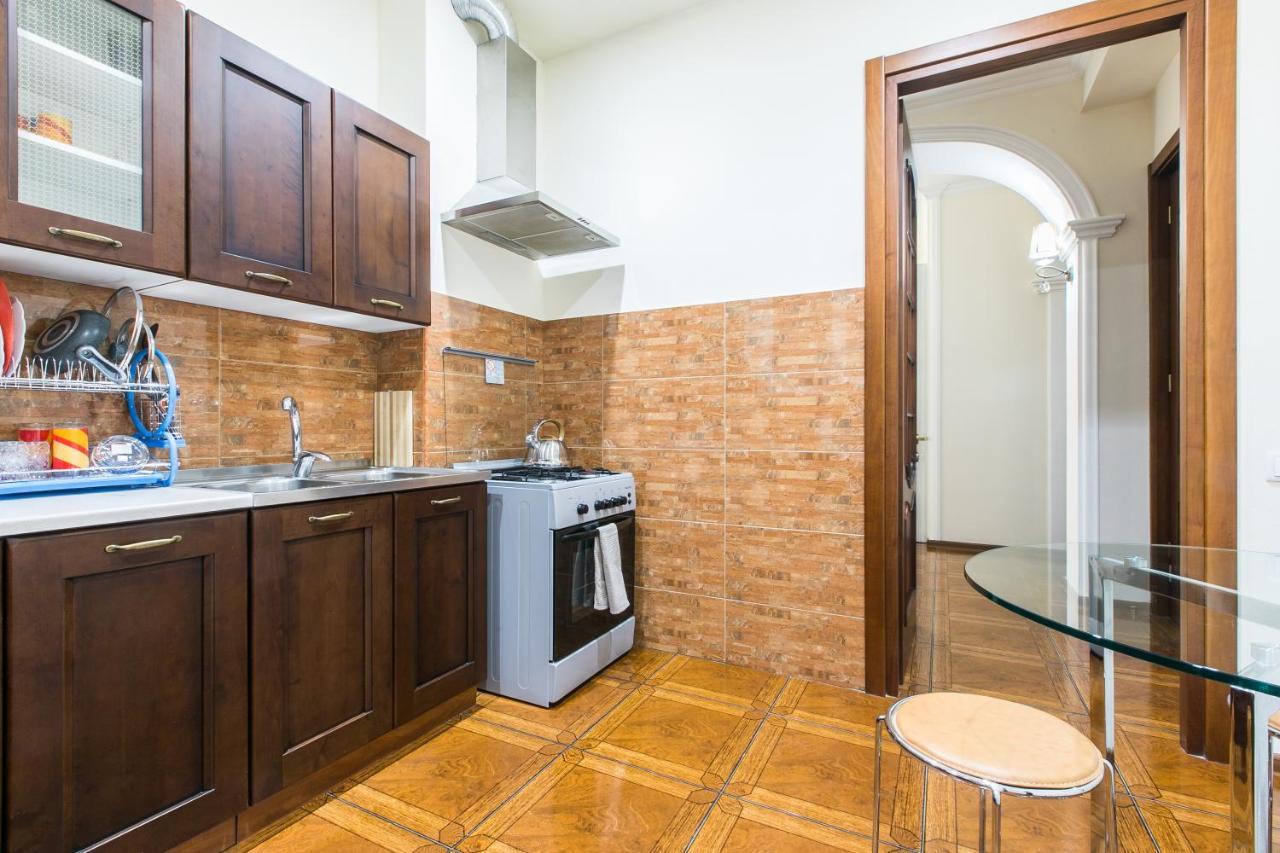 Sweet Home Vip 5 At Freedom Square Тбилиси Экстерьер фото